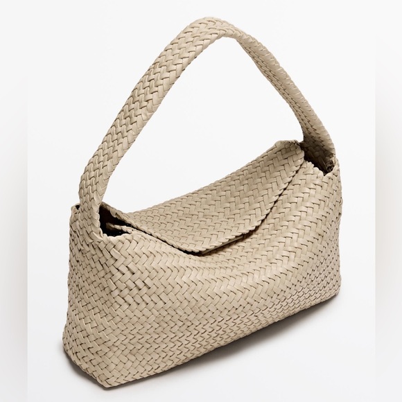 Massimo Dutti Handbags - NWT Massimo Dutti Napa Bovine Leather Woven Croissant Bag Cream 6980